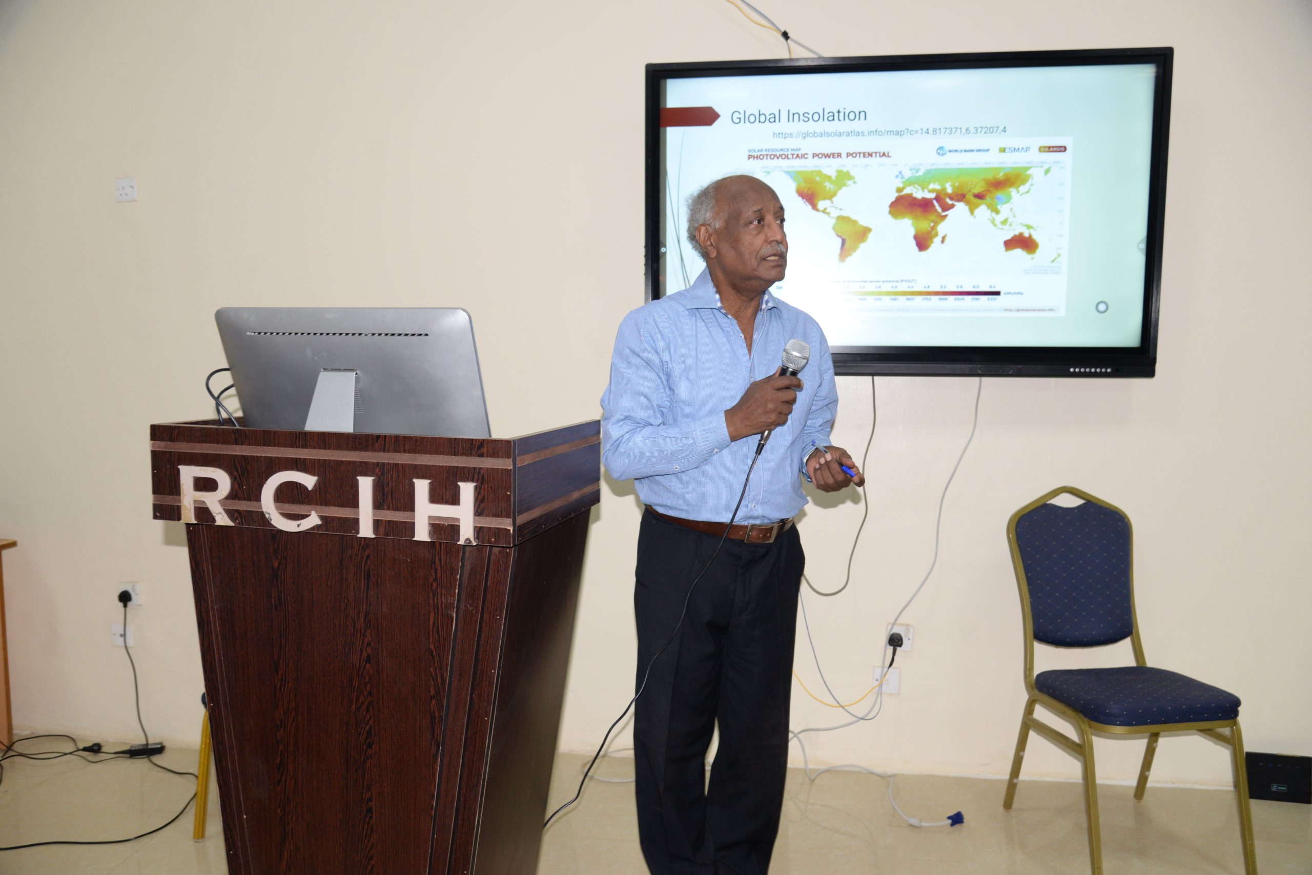 جامعة العلوم والتقانة تدشن مركزاً للطاقة المتجددة